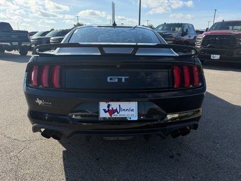 Used 2021 Ford Mustang GT Premium w/ GT Performance Package RWD image 7