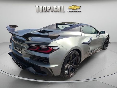 Used 2024 Chevrolet Corvette Z06 RWD image 5