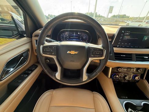 Used 2023 Chevrolet Tahoe Premier RWD image 9