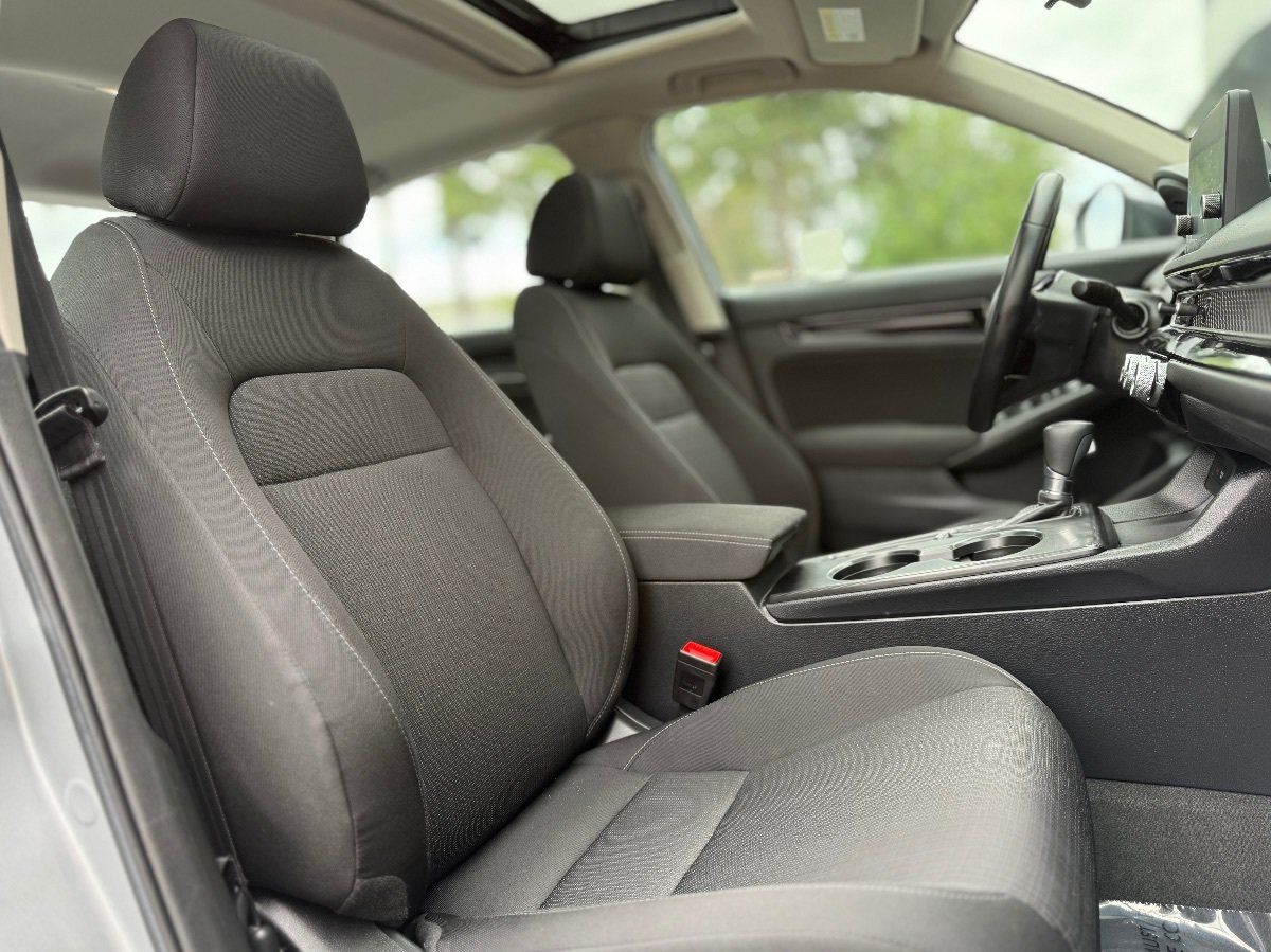Used 2024 Honda Civic EX image 17