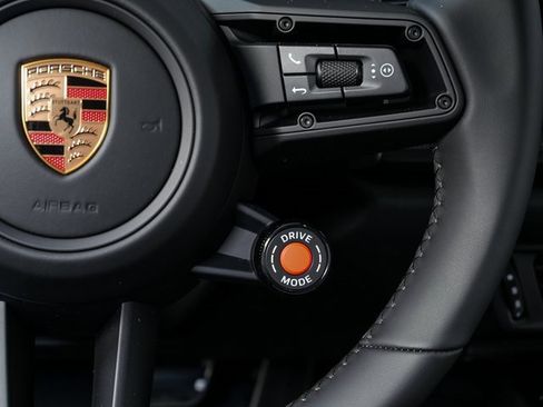 New 2026 Porsche 911 Carrera 4S image 12