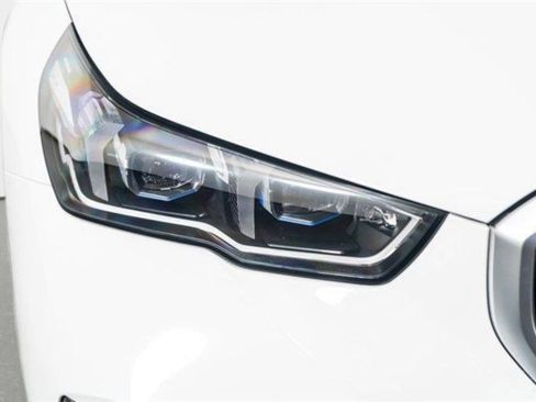 Used 2025 BMW i5 xDrive40 w/ M Sport Package AWD/4WD image 21