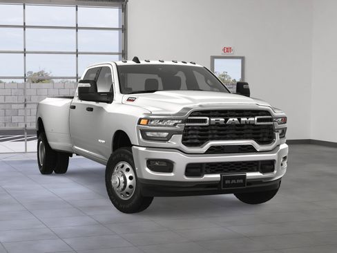 New 2025 RAM 3500 Big Horn image 8