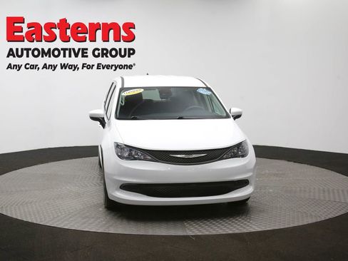 Used 2023 Chrysler Voyager LX image 51