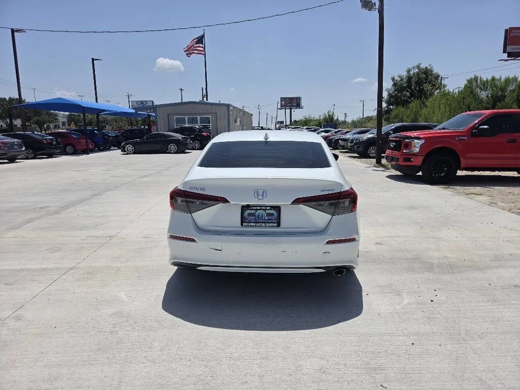 Used 2023 Honda Civic Sport image 6