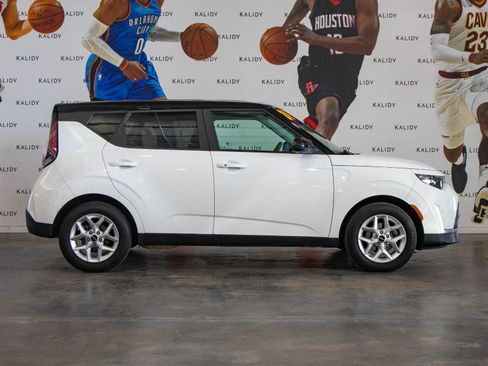 Used 2024 Kia Soul S image 19