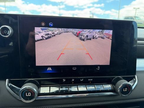 Used 2023 Chevrolet Colorado LT w/ LT Convenience Package AWD/4WD image 17