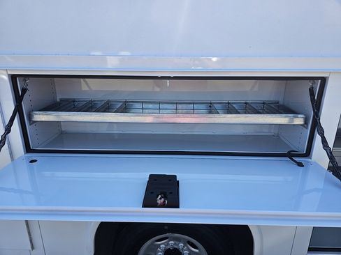 New 2025 Chevrolet Express 3500 w/ Power Convenience Package image 23