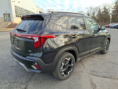 New 2026 Kia Seltos S image 8