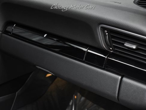 Used 2019 Porsche 911 Carrera T RWD image 27