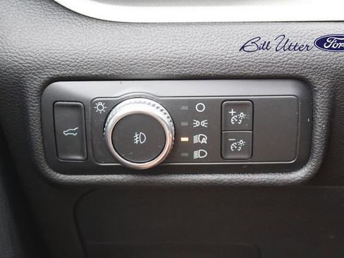 Certified 2022 Ford Explorer XLT w/ Equipment Group 202A RWD image 22