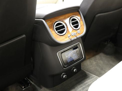 Used 2018 Bentley Bentayga Onyx Edition AWD/4WD image 77