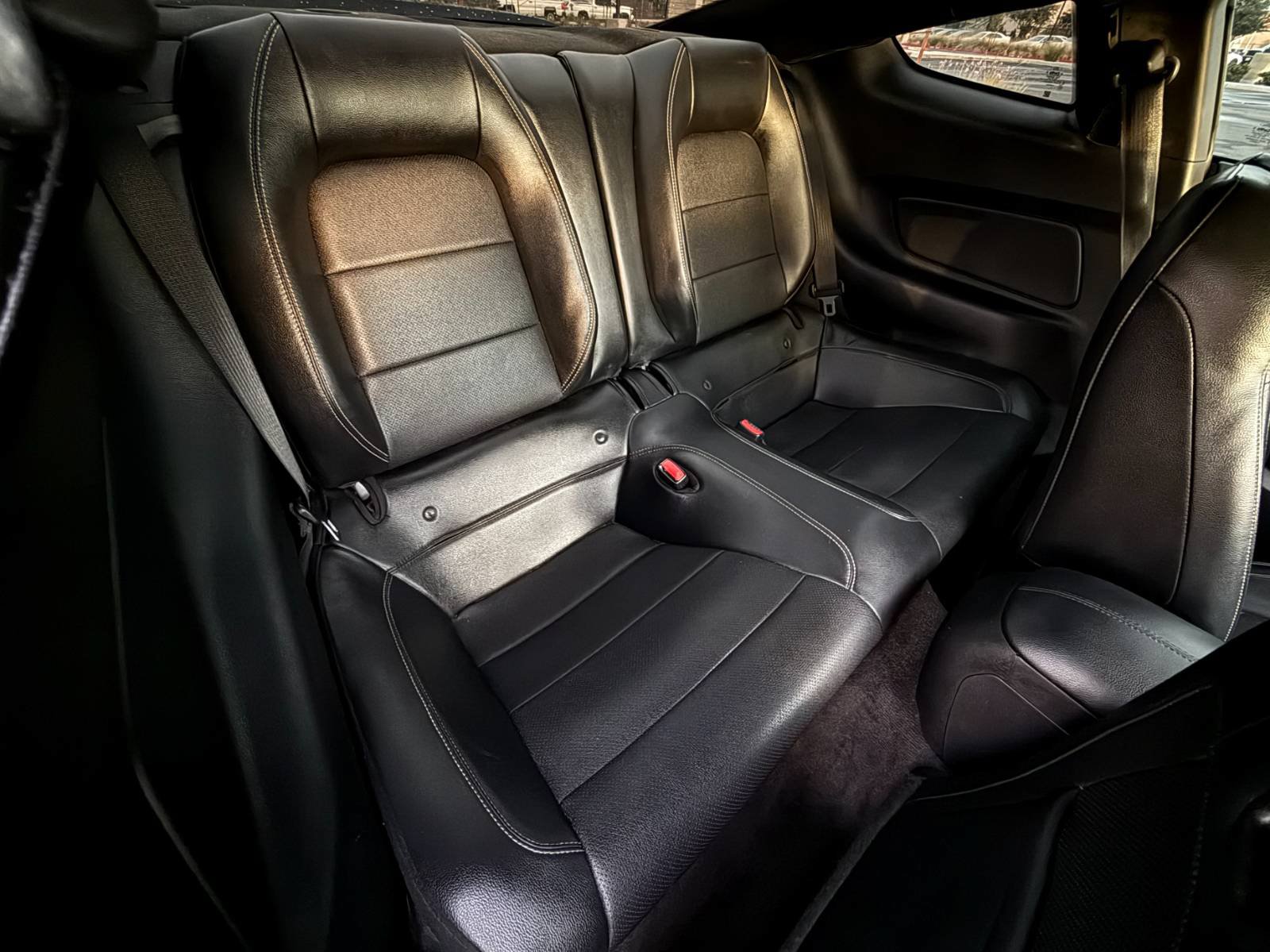 Used 2017 Ford Mustang Premium RWD image 21