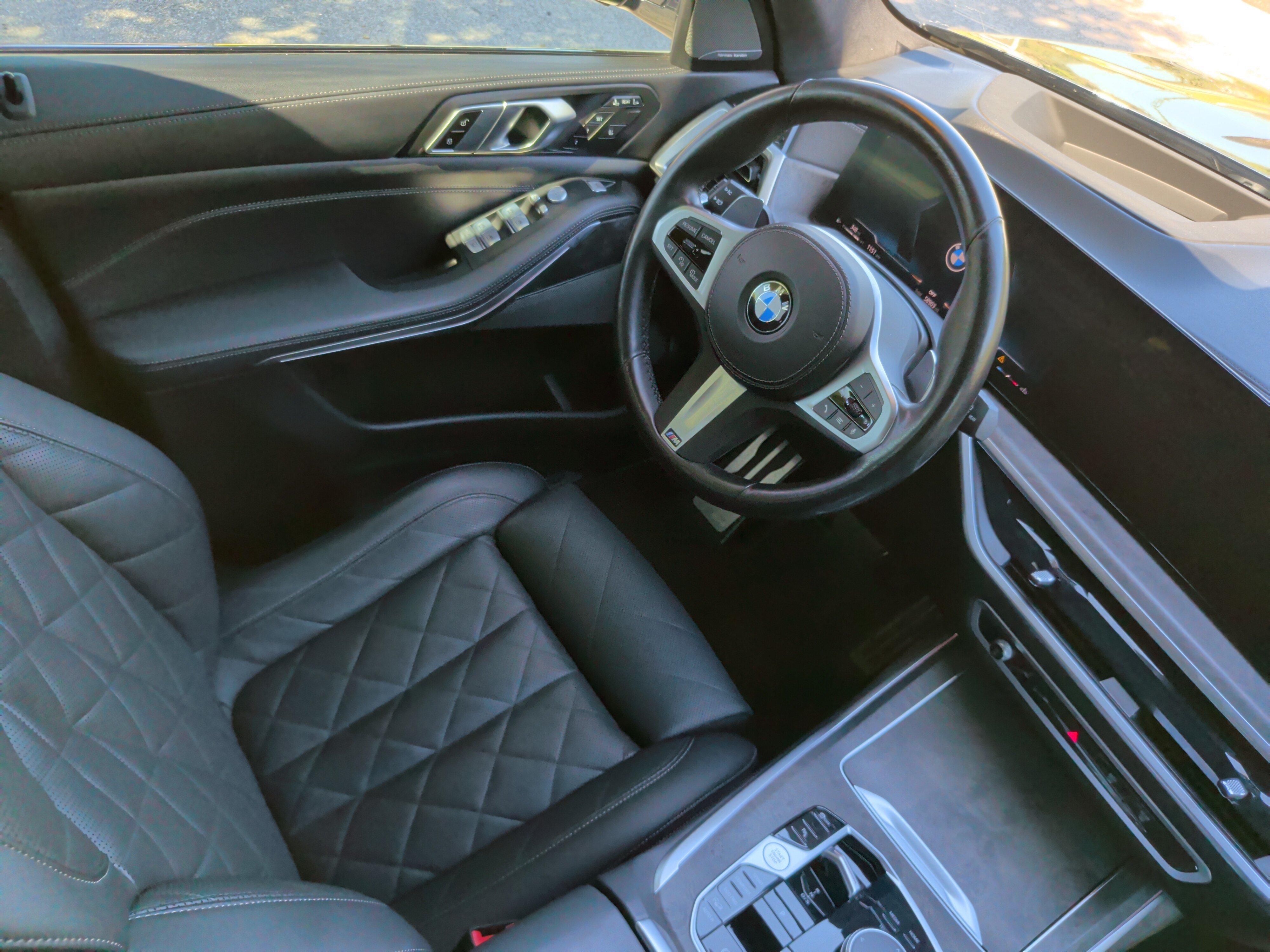 Used 2023 BMW X7 xDrive40i w/ M Sport Package AWD/4WD image 35