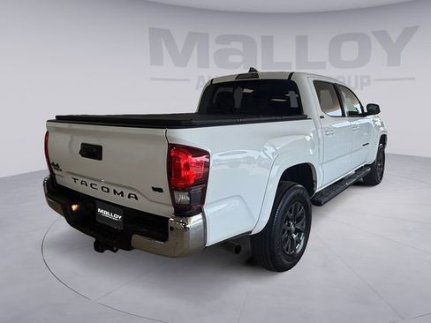 Used 2023 Toyota Tacoma SR5 AWD/4WD image 5