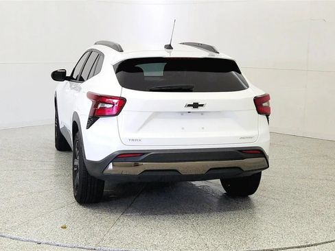 Used 2025 Chevrolet Trax ACTIV w/ Driver Confidence Package FWD image 7