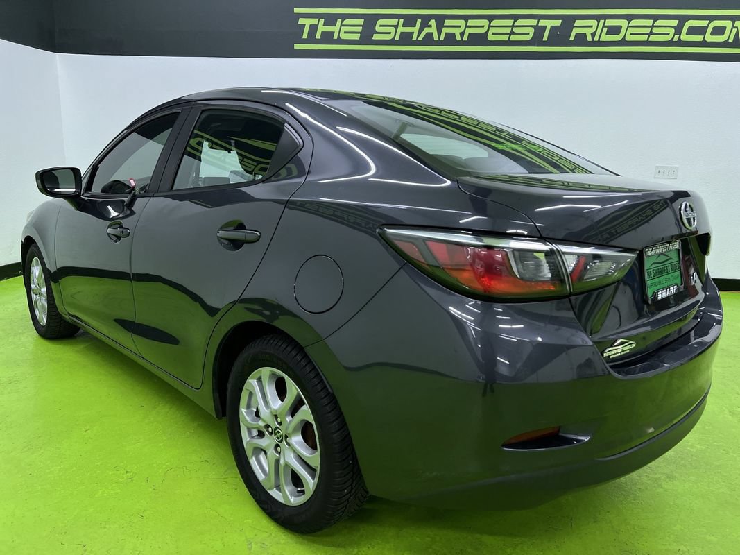 Used 2016 Scion iA FWD image 7