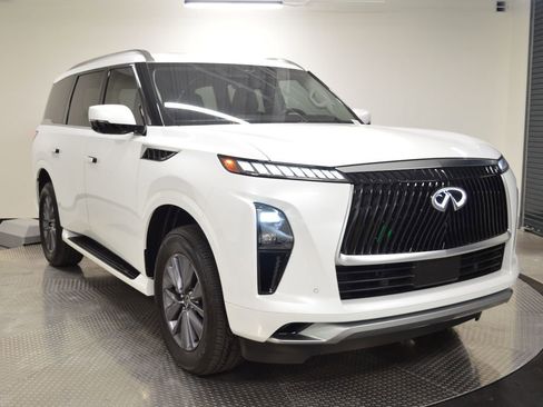 Certified 2025 INFINITI QX80 Pure RWD image 9
