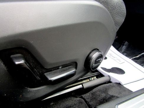 Used 2023 Volvo S90 B6 Plus w/ Protection Package Premier image 33