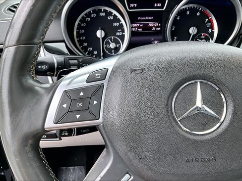Used 2015 Mercedes-Benz GL 450 4MATIC image 24