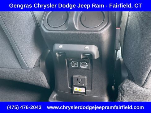 Certified 2025 Jeep Wrangler Unlimited Sahara w/ Safety Group AWD/4WD image 28
