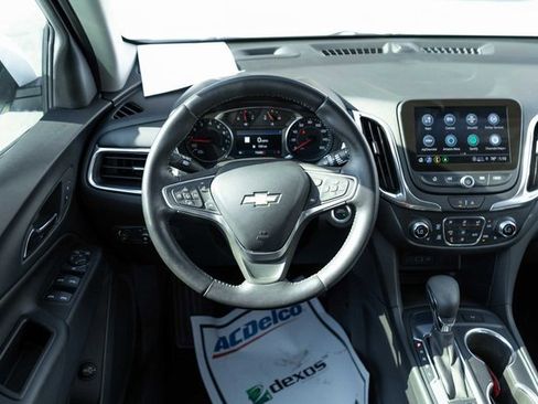 Used 2022 Chevrolet Equinox LT image 16