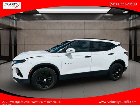 Used 2019 Chevrolet Blazer LT FWD image 1