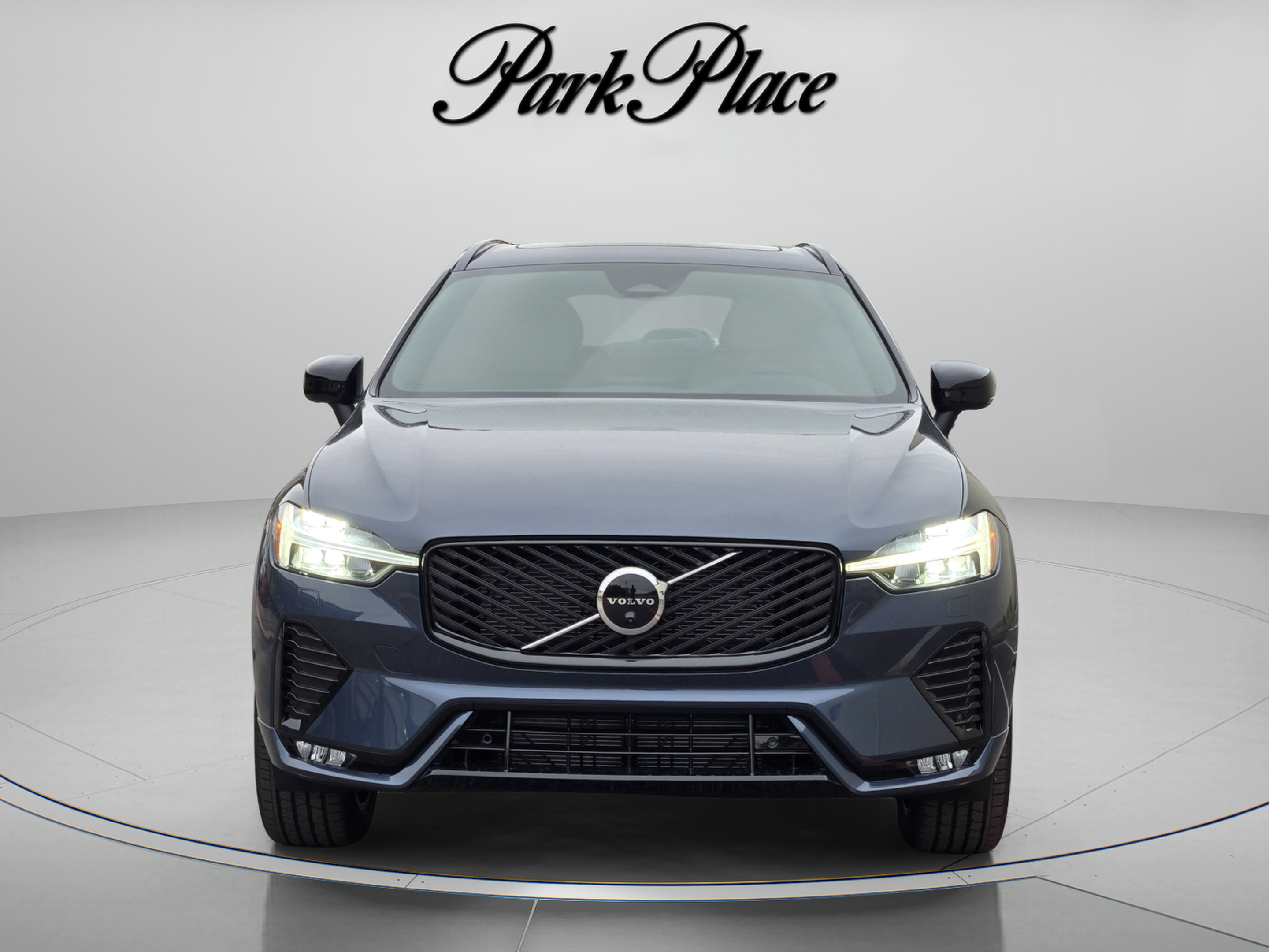 Used 2026 Volvo XC60 B5 Plus w/ Protection Package Premier AWD/4WD image 9