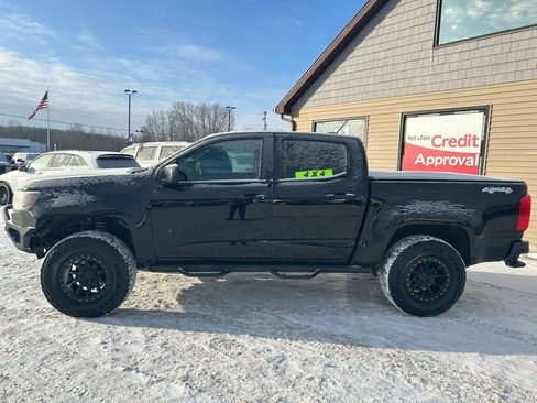 Used 2017 Chevrolet Colorado LT w/ LT Convenience Package image 8