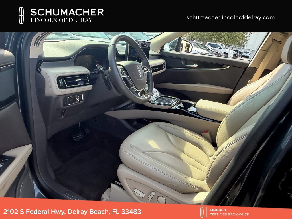 Used 2022 Lincoln Nautilus FWD w/ Premium Package image 11