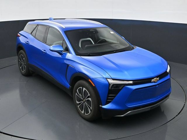 Used 2024 Chevrolet Blazer EV LT AWD/4WD image 40