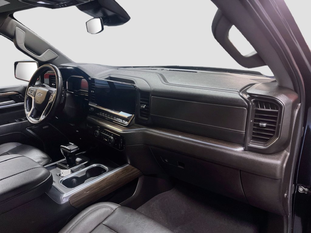 Used 2024 Chevrolet Silverado 1500 RST w/ Redline Edition AWD/4WD image 30