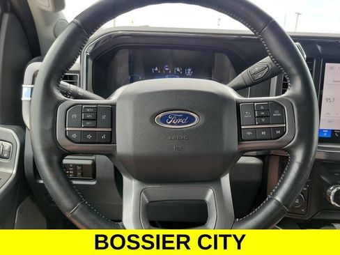 Used 2023 Ford F250 Lariat w/ Sport Appearance Package AWD/4WD image 11