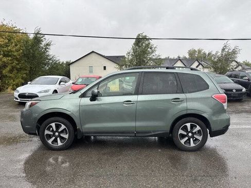 Used 2017 Subaru Forester 2.5i Premium AWD/4WD image 6