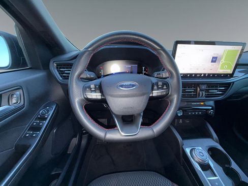 Used 2024 Ford Escape ST-Line w/ Tech Pack #1 image 17