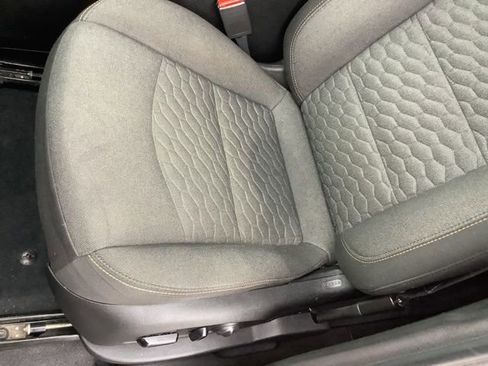 Used 2020 Chevrolet Equinox LT image 9