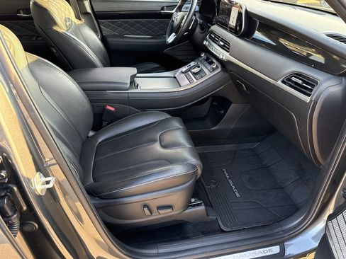 Used 2022 Hyundai Palisade Calligraphy image 14