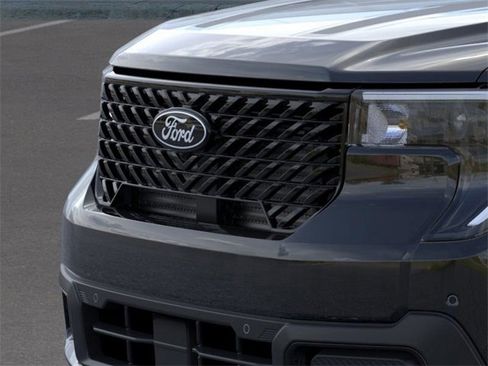 New 2025 Ford Maverick Lariat w/ Black Appearance Package image 18