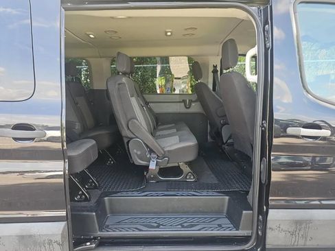 Used 2021 Ford Transit 350 XLT RWD image 11