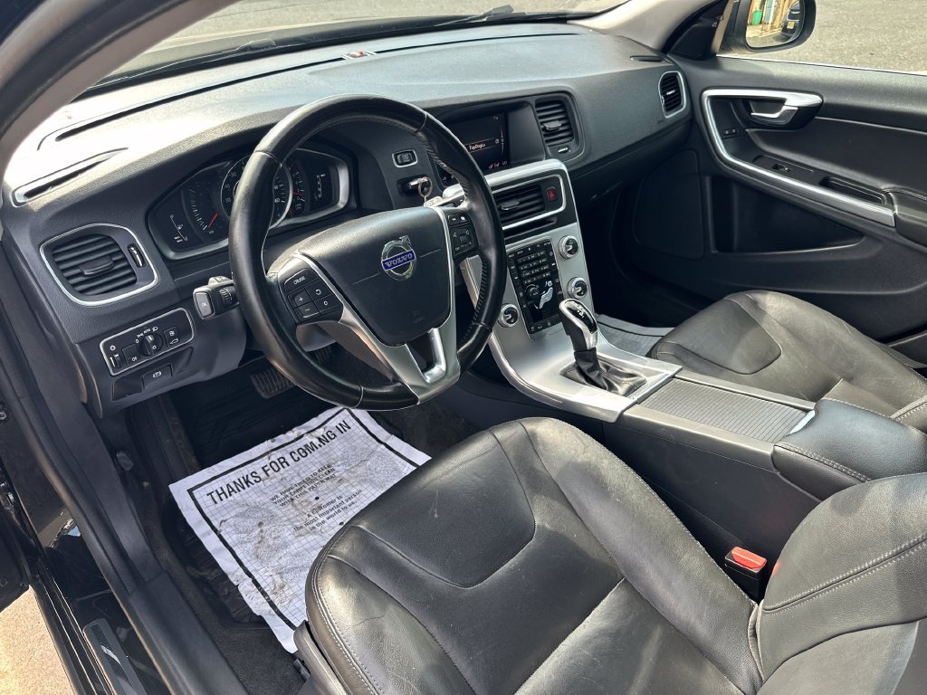 Used 2017 Volvo V60 T5 Premier FWD image 14