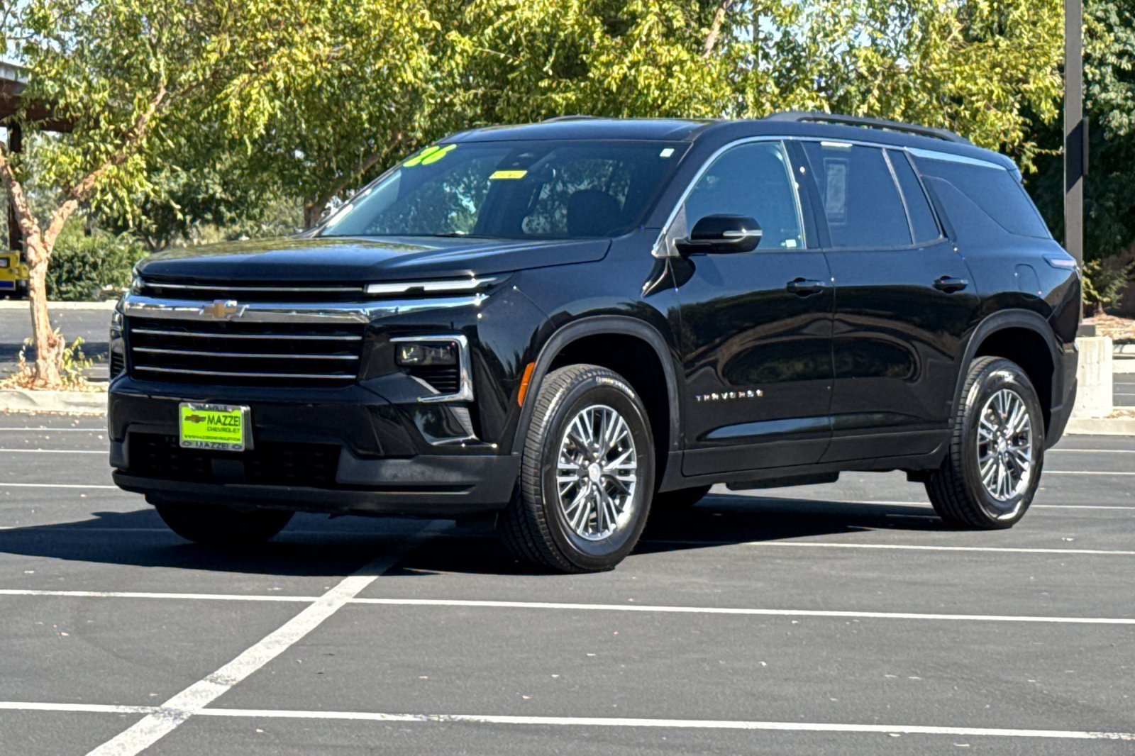 Used 2026 Chevrolet Traverse LT FWD image 16