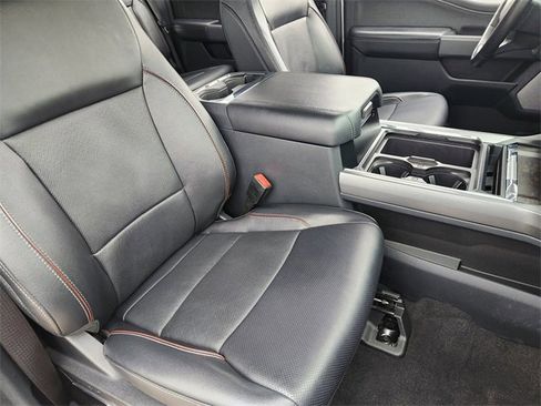 Used 2023 Ford F250 Lariat w/ Black Appearance Package image 10
