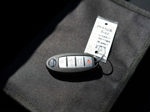 Used 2022 Nissan Sentra S FWD image 23