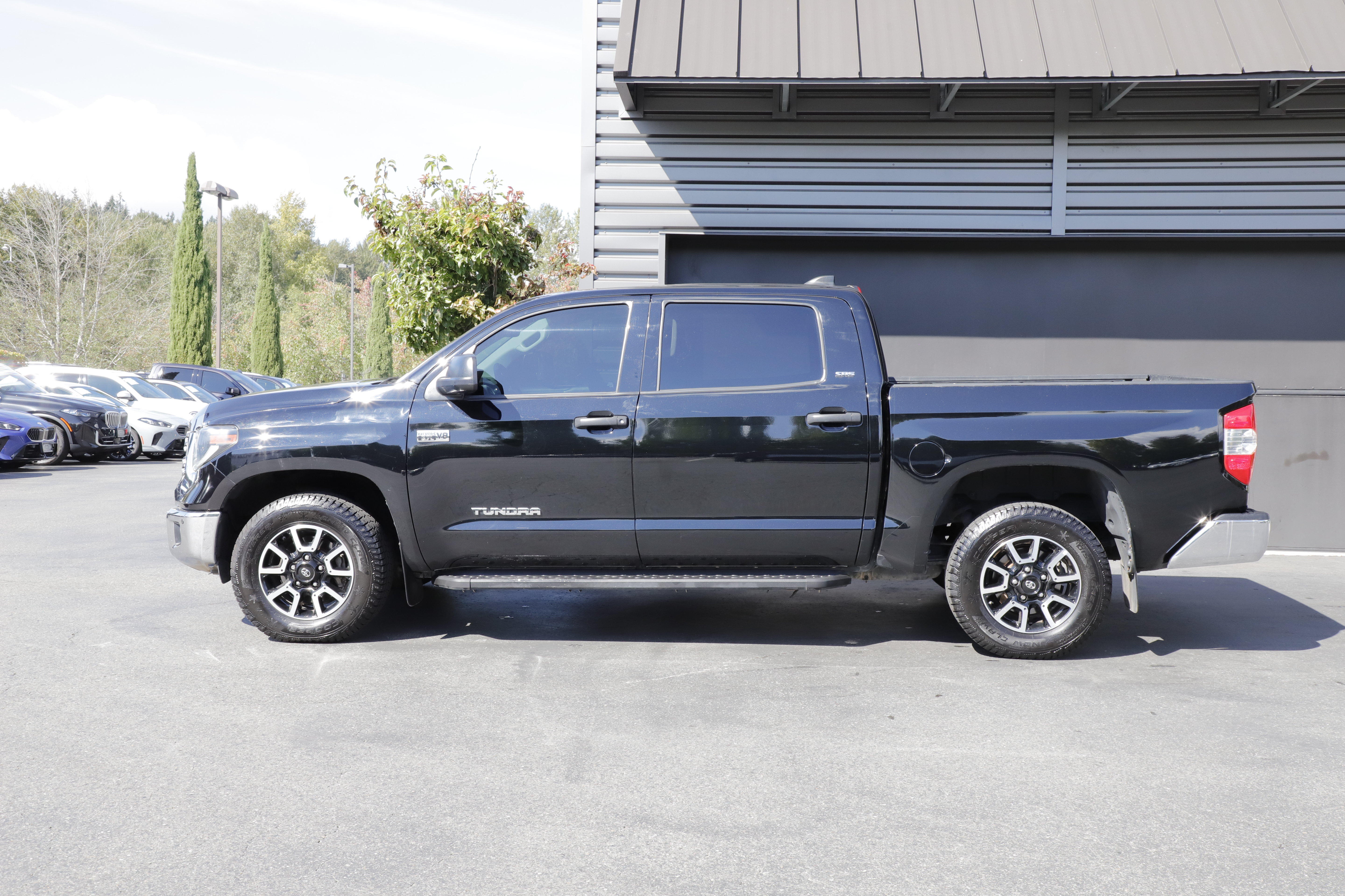 Used 2021 Toyota Tundra SR5 AWD/4WD image 3