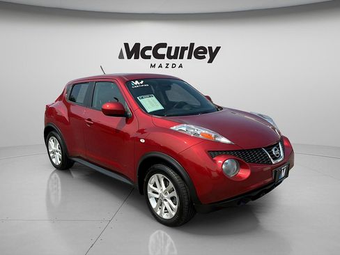 Used 2013 Nissan Juke SV AWD/4WD image 1