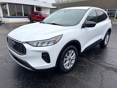 Used 2024 Ford Escape Active w/ Tech Pack #1 AWD/4WD image 7