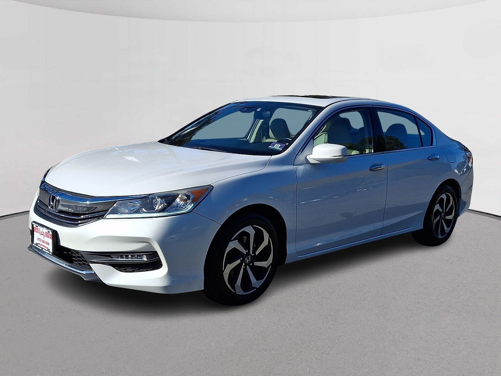 Certified 2017 Honda Accord EX-L image 5