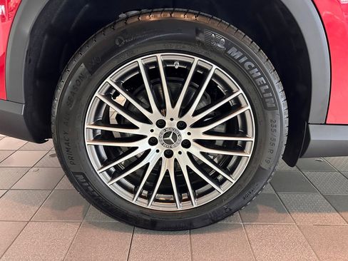 New 2025 Mercedes-Benz GLC 300 4MATIC image 16