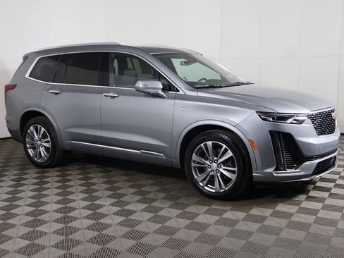 Used 2024 Cadillac XT6 Premium Luxury w/ LPO, Floor Liner Package AWD/4WD image 17