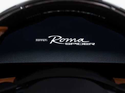 Used 2025 Ferrari Roma Spider RWD image 33
